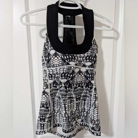 Lululemon Scoop Neck Tank - Picture 1 of 6